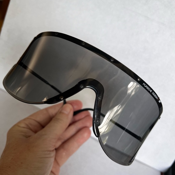 RARE Vintage 80’s Porsche Carrera “Yoko Ono” Shield Sunglasses - Picture 1 of 7